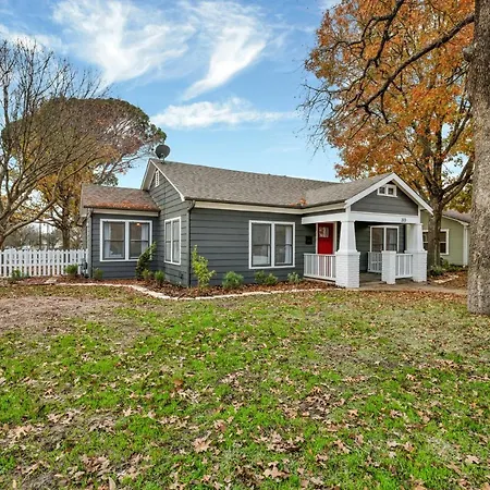 Villa Harley House With Hot Tub & Grill - Historic District